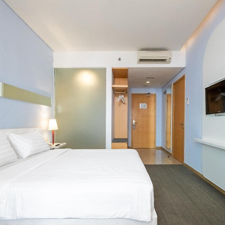 Luminor Hotel Metro Indah - Bandung By Wh Cicadas Zewnętrze zdjęcie
