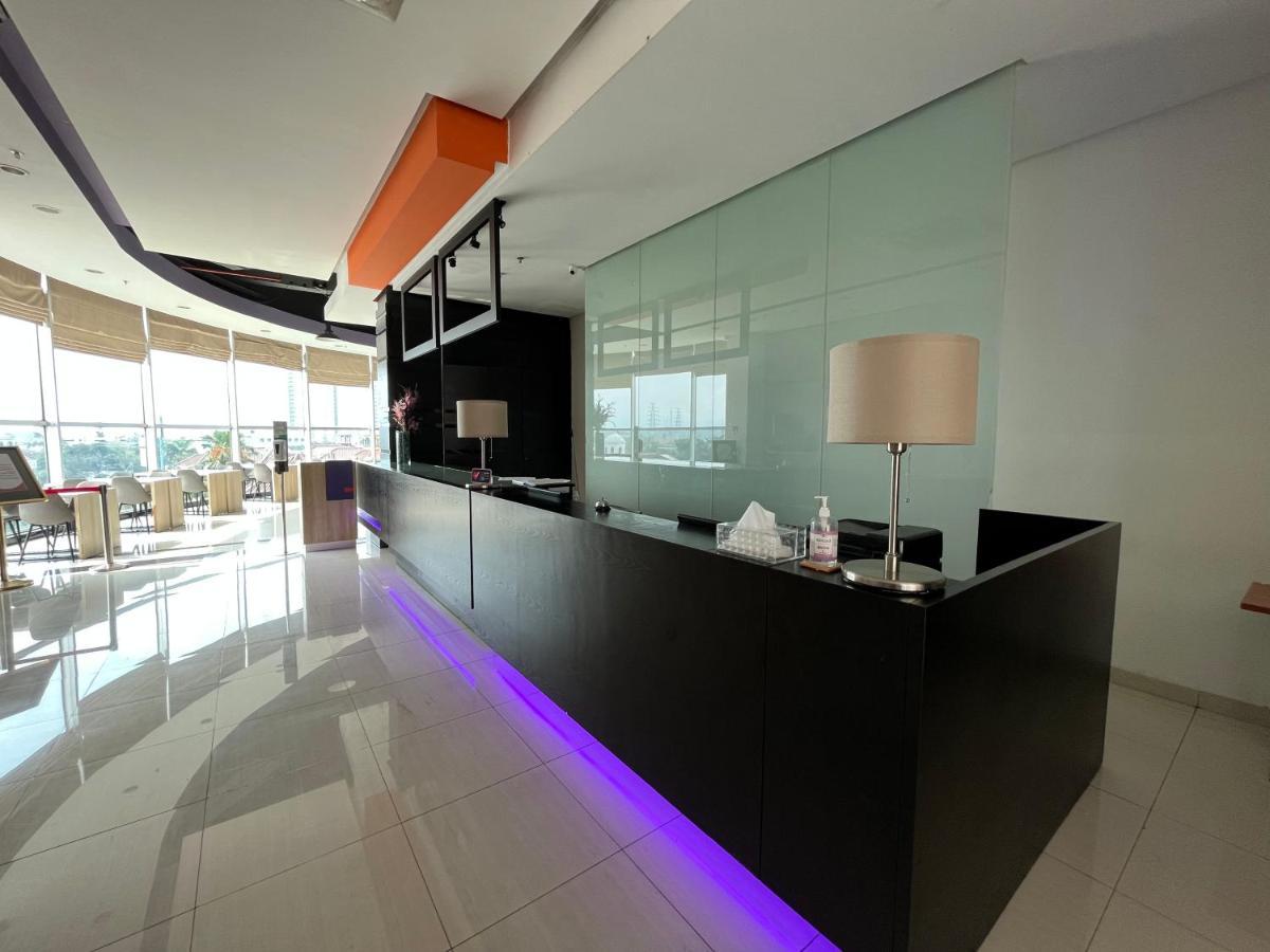 Luminor Hotel Metro Indah - Bandung By Wh Cicadas Zewnętrze zdjęcie
