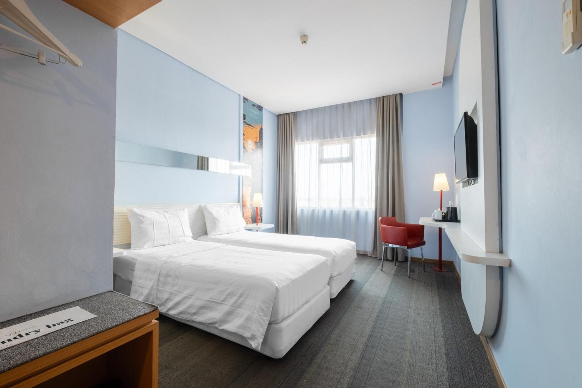 Luminor Hotel Metro Indah - Bandung By Wh Cicadas Zewnętrze zdjęcie